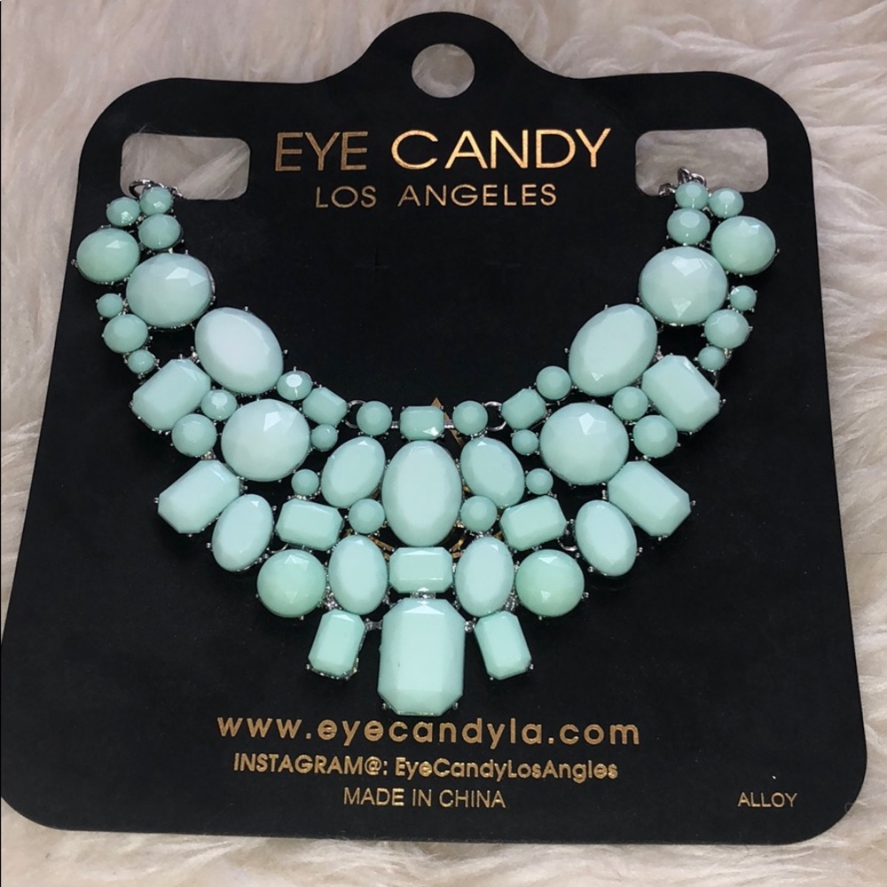 Turquoise Collar Necklace - Picture 4 of 5